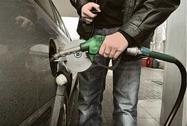 2012-11-26_UFAS-benzin