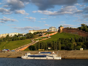 Нижний Новгород с Волги, Чкаловская лестница
